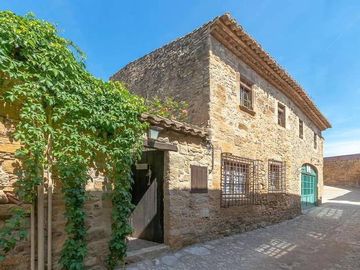 Casa rural para 7 personas, con terraza y jardín en Peratallada - 2