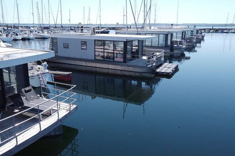 Hausboot in Boltenhagen in Boltenhagen, Mecklenburger Bucht