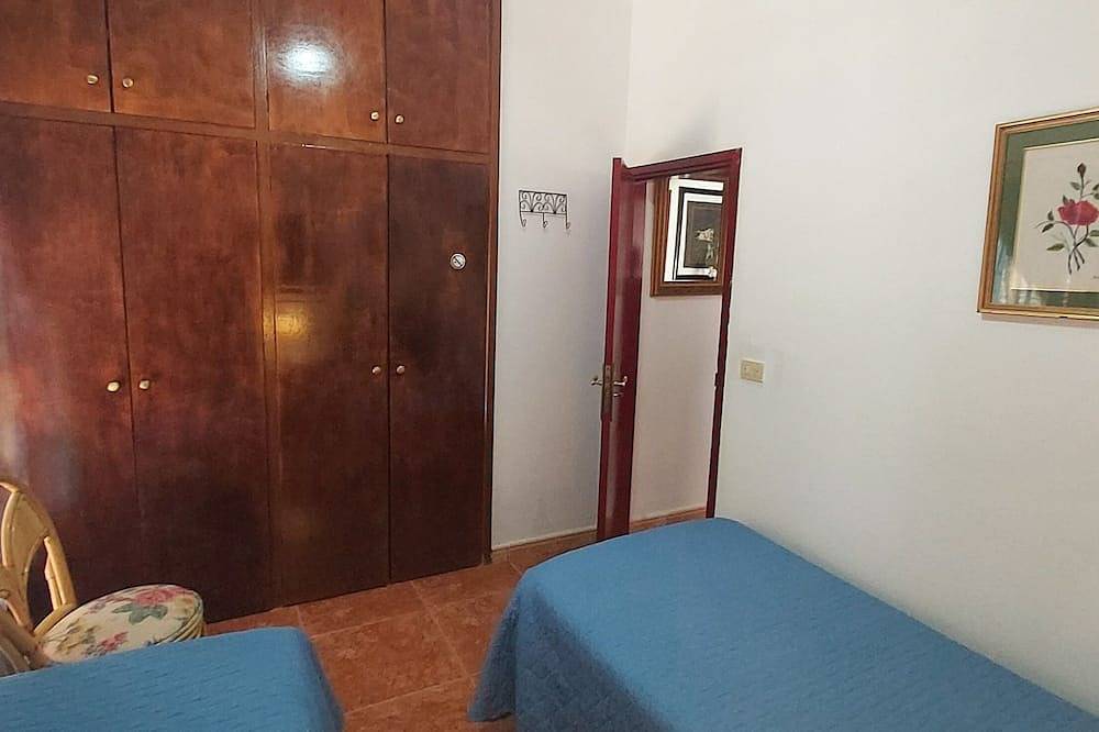 Beautiful bungalow with pool in the area of Los Llanos de Aridane in Retamar (Canary Islands), Los Llanos de Aridane