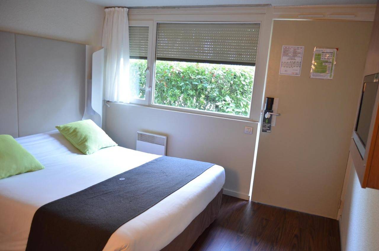 Hôtel pour 4 personnes avec terrasse in Saint-Étienne-du-Rouvray, Région de Rouen