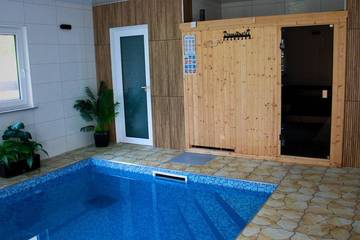 Ferienhaus für 14 Personen, mit Sauna und Garten, mit Haustier in Vöhl