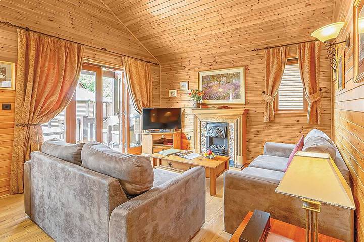 Apartment for 4 people in Surrey