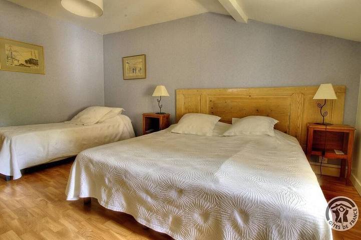 Location de vacances pour 7 personnes, avec piscine et jardin à Saint-Julien (Rhône) - 3