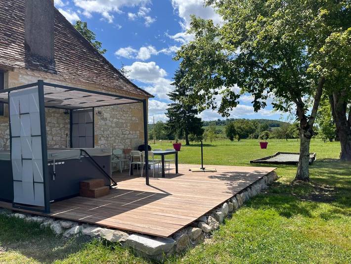 Gîte pour 6 personnes, avec jardin et vue, animaux acceptés à Gageac-et-Rouillac
