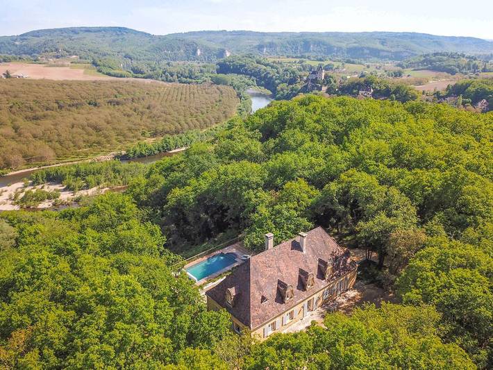 Villa pour 10 personnes, avec Terrasse ainsi que Jardin et Piscine à Vitrac