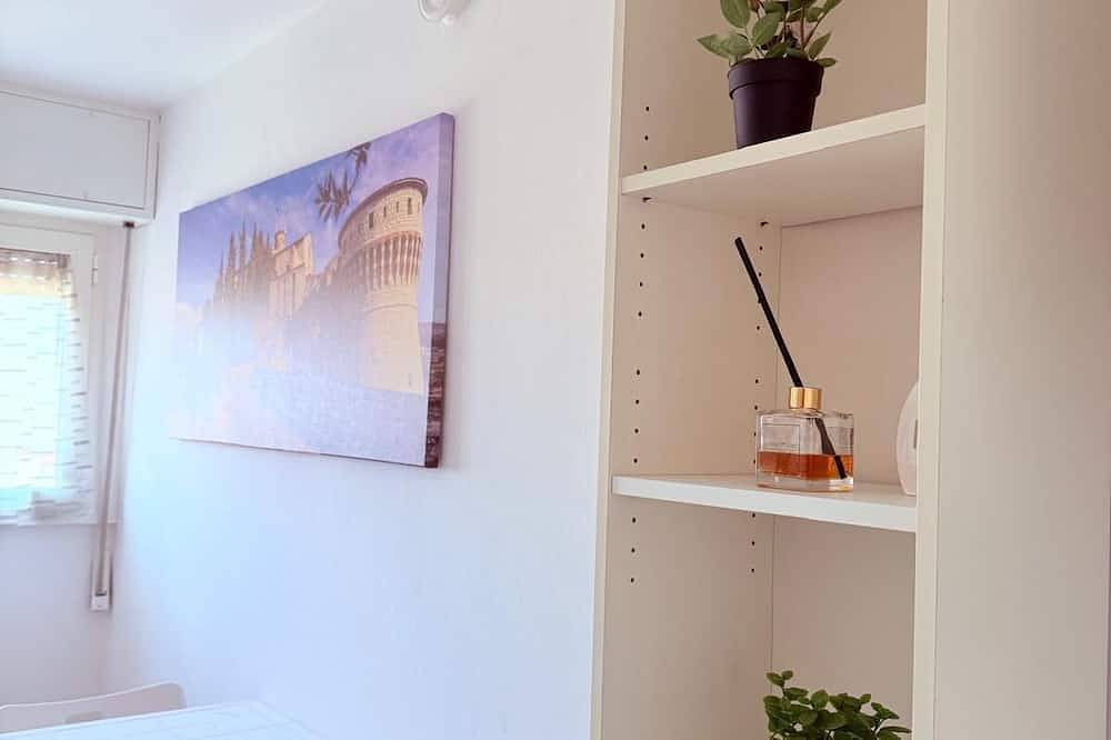 Appartement entier, Cozy one-bedroom apartment near the metro in Brescia, Montagnes autour du lac de Garde