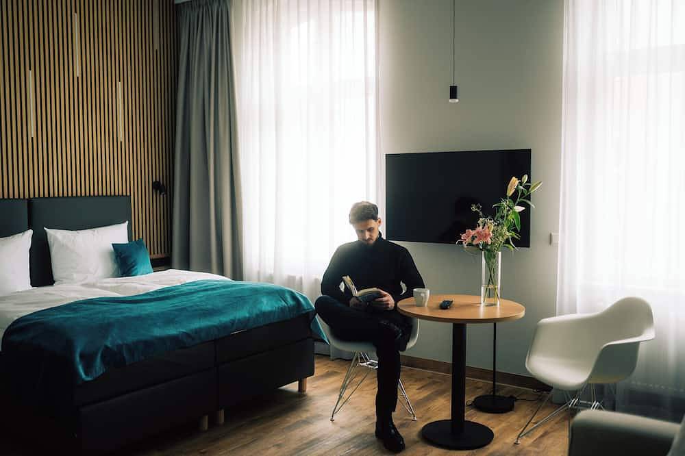 Ganze Wohnung, Ferienwohnung mit kompakter Küche und Hotelservice. Sehr zentral gelegen. in Eberswalde, Barnimerland Region