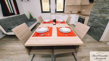 Gîte pour 5 personnes, avec balcon, animaux acceptés à Bled