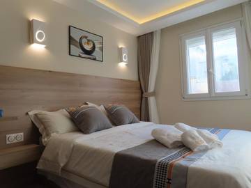 Maison d’hôte pour 2 personnes, avec jardin et vue à Bondy