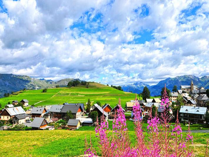 Chalet pour 8 personnes, adapté aux familles à Albiez-Montrond - 2