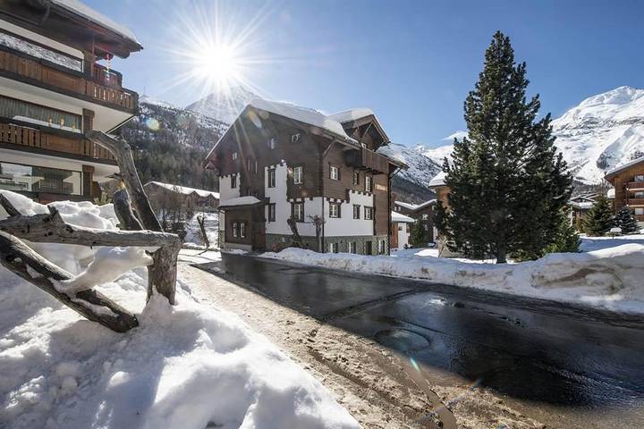 Gîte pour 4 personnes, avec balcon, adapté aux familles à Saas-Fee - 3