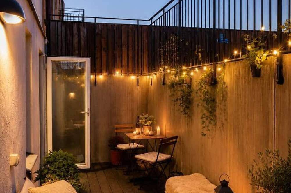 Ganze Wohnung, Privat terrass • T-bana över gatan • Plats för 4 in Schwedische Ostsee