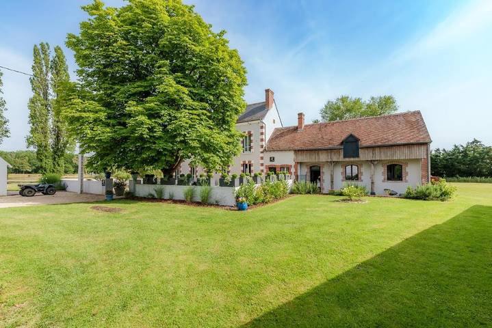 Location de vacances pour 15 personnes, avec piscine et jardin ainsi que jacuzzi et sauna à Langon (Loir-et-Cher) - 4