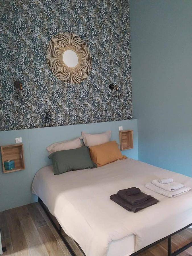 Gîte pour 4 personnes, avec jardin à Le Cellier - 2