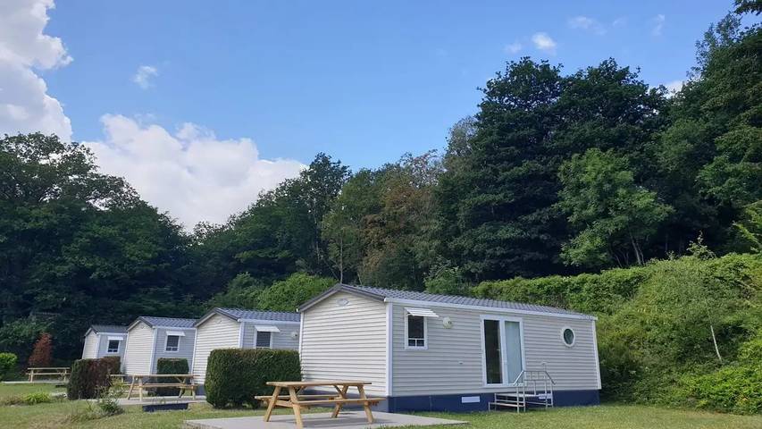 Vakantiehuis voor 7 personen, met zwembad en terras in Viroinval