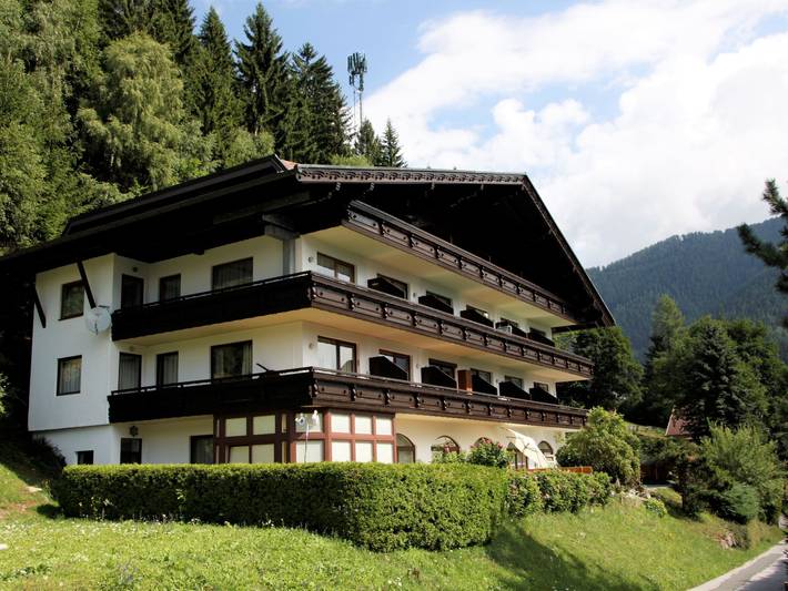 Ferienwohnung für 3 Personen, mit Balkon und Garten in Bad Kleinkirchheim