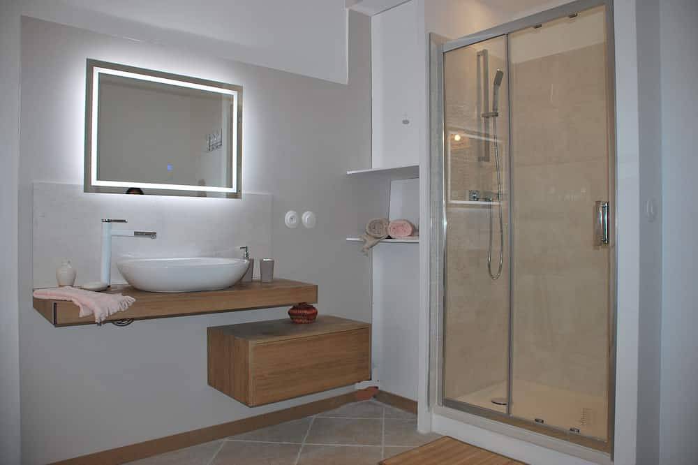 Appartement entier, Appartement in Montélimar, Région de nyons