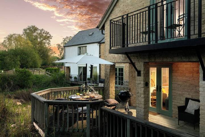 Ferienhaus für 8 Personen, mit Sauna und Whirlpool sowie Pool und Garten in The Cotswolds