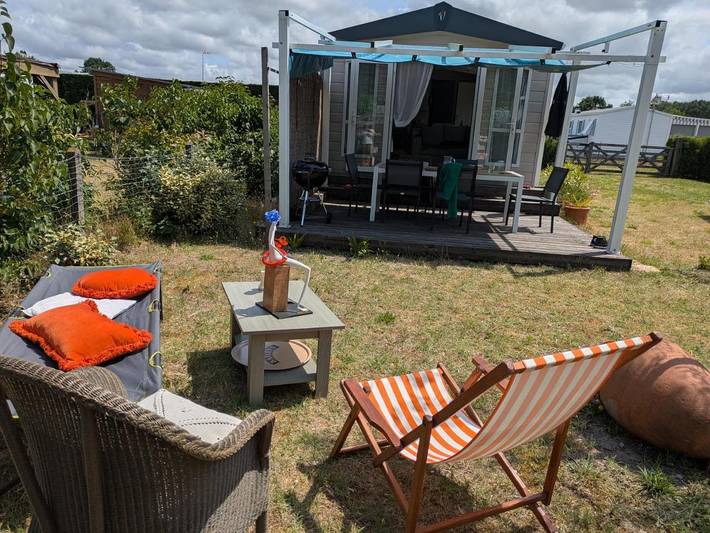 Gîte pour 4 personnes, avec Terrasse à Lingreville