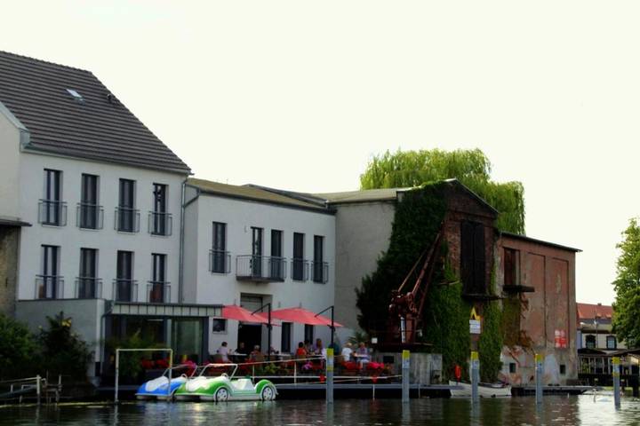 Ferienwohnung für 4 Personen, mit Ausblick und Balkon sowie Seeblick in Brandenburg an der Havel - 2