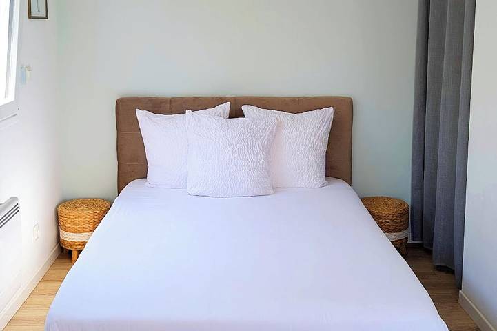 Gîte pour 4 personnes, avec terrasse à Bois-Jérôme-Saint-Ouen - 3