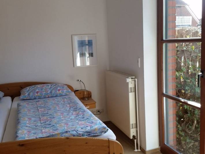 Ferienwohnung für 3 Personen, mit Terrasse und Garten in Warwerort - 4