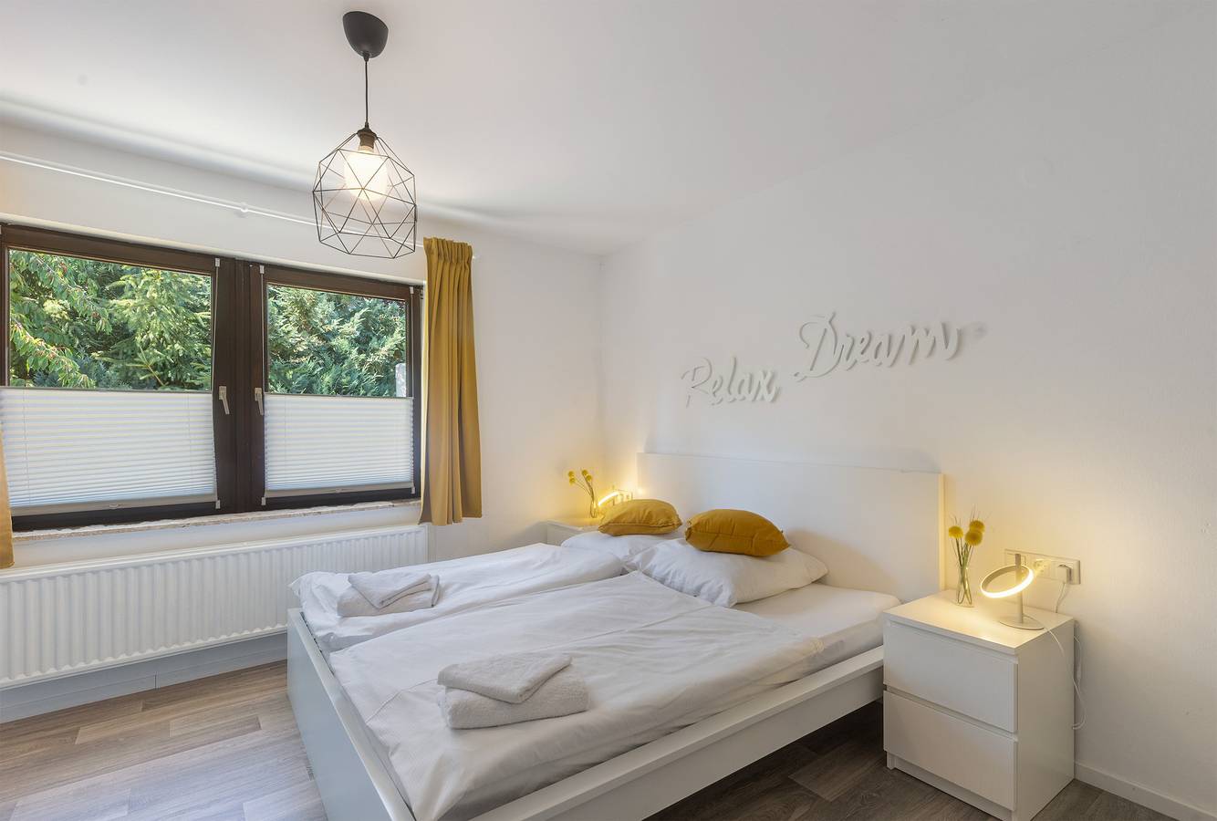 Habitación 'Sunshine' con terraza compartida, jardín compartido y Wi-Fi in Niedenstein, Schwalm-Eder-Kreis