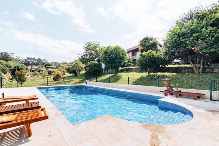 Apartamento de vacaciones para 4 personas, con vistas además de piscina y jardín en Provincia de Pontevedra - 3