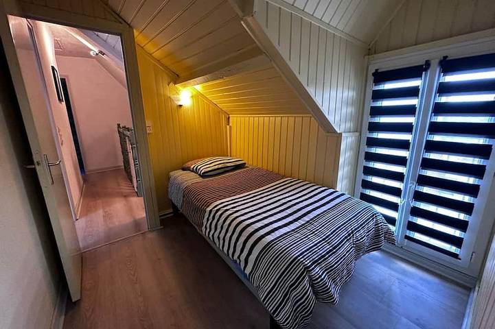 Location de vacances pour 9 personnes, avec jardin et piscine à La Croix-Avranchin - 3