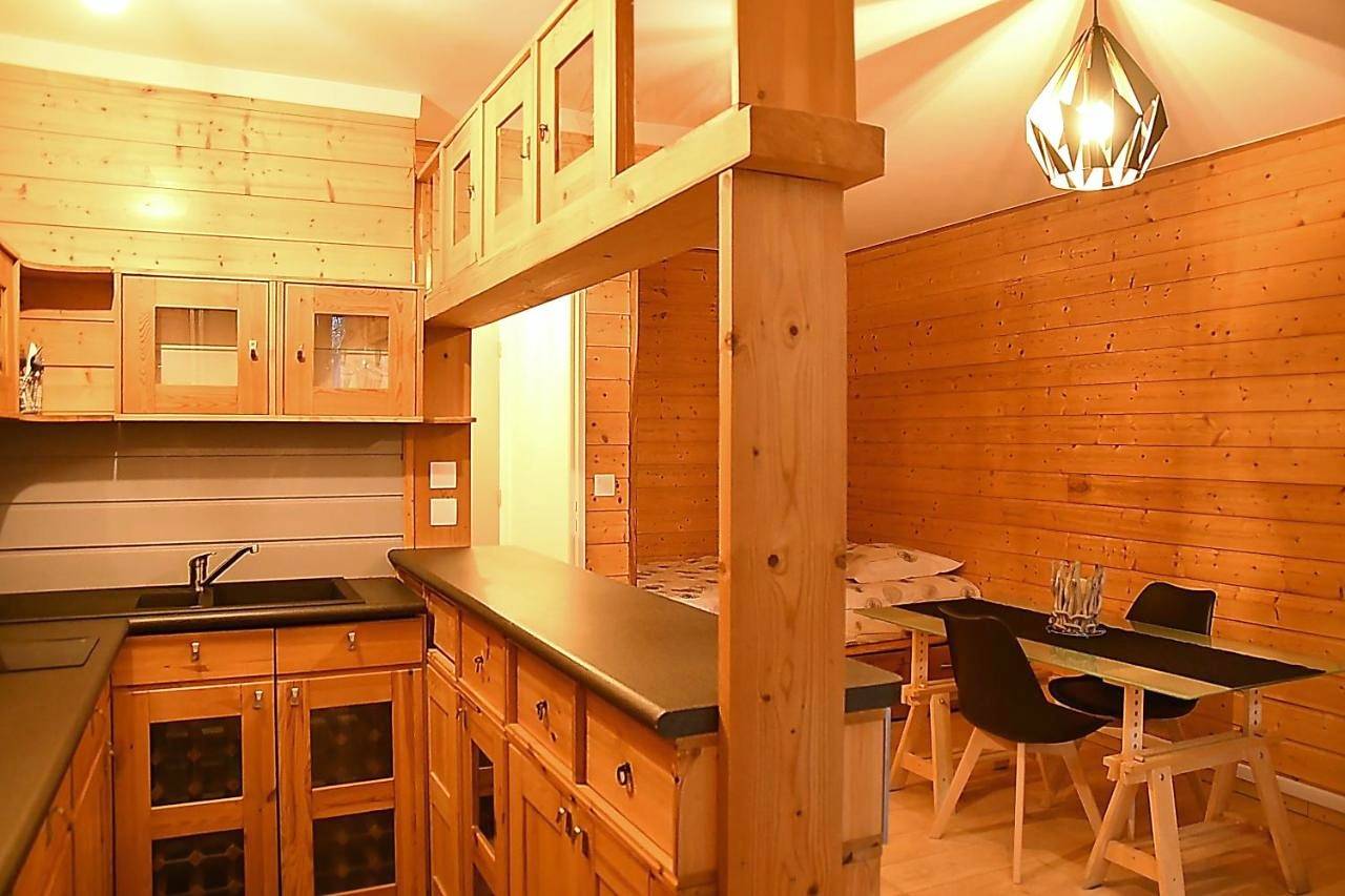 Appartement entier, F1 entier Cosy style Chalet Montgeron, Proche Paris in Montgeron, Essonne