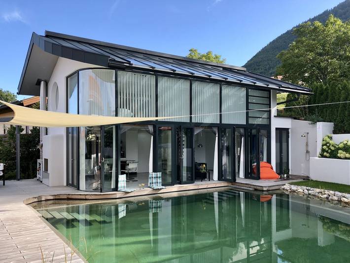 Ferienhaus für 2 Personen, mit Terrasse und Garten sowie Pool