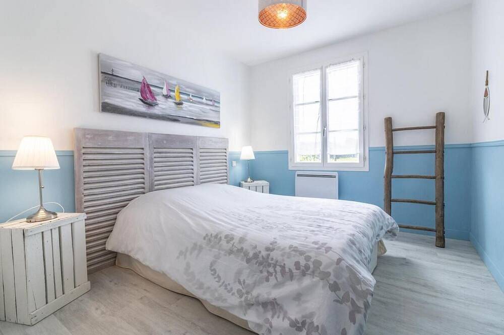 Maison leaureduphare 8 personne sur l'ile de ré à 300m de la plage in Saint-Clément-des-Baleines, Île de Ré