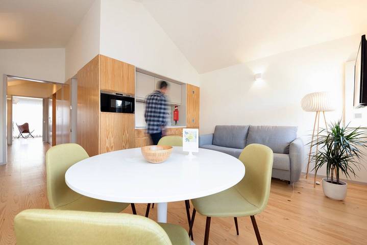 Gîte pour 4 personnes, avec piscine et jardin, adapté aux familles à Porto - 4