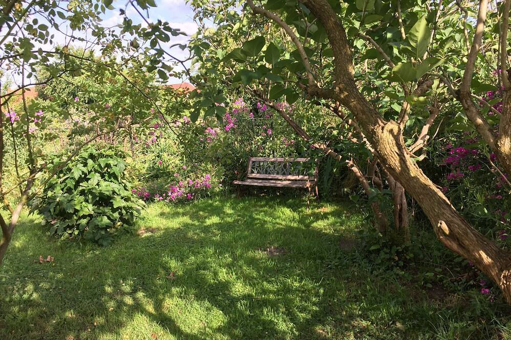 Ferienhaus Bärenhöhle - mit eigenem Garten - Hunden wilkommen in Stuer, Plauer See