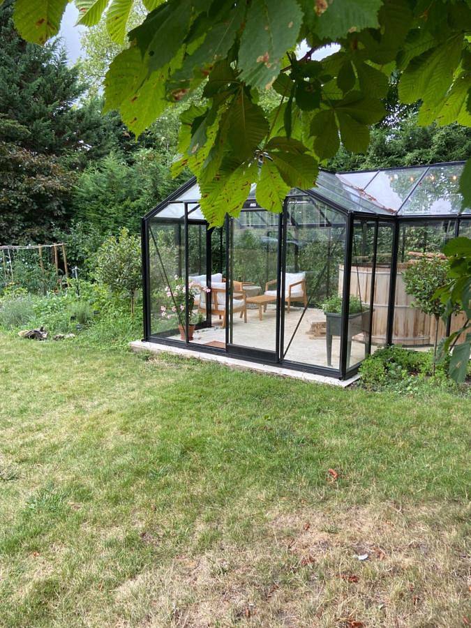 Double or Twin Room with Garden View in Asnières-sur-Oise, Val-d'Oise