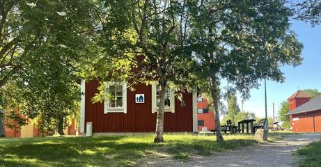 Hostel für 4 Personen, mit Garten, mit Haustier in Linköping