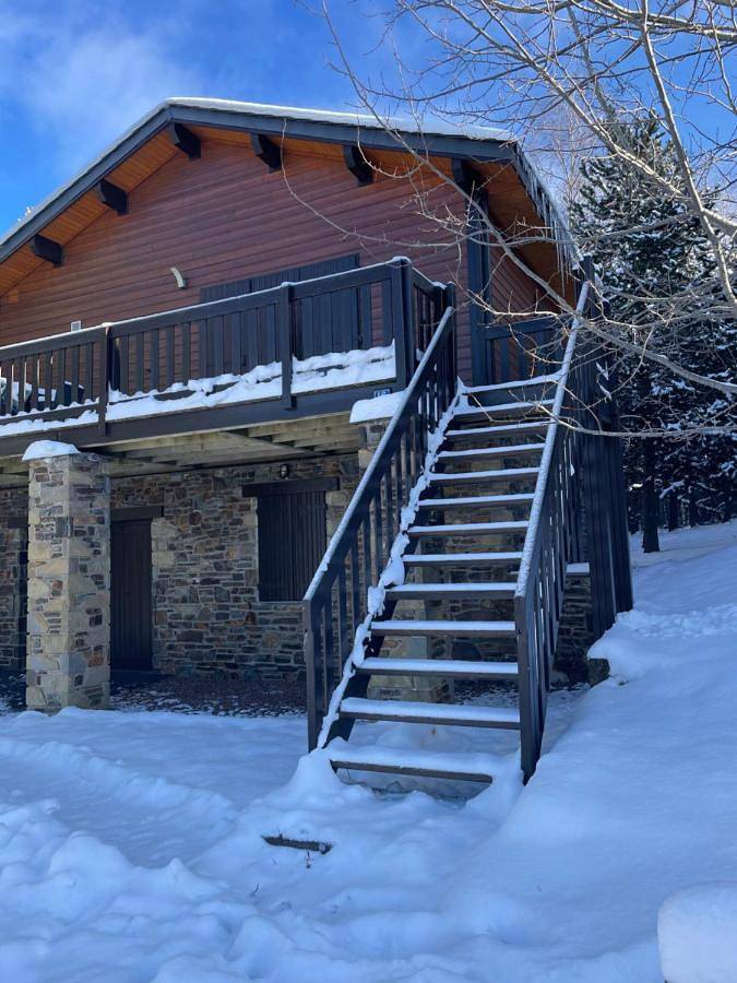 Gîte pour 10 personnes, avec jardin, adapté aux familles à Eyne - 2