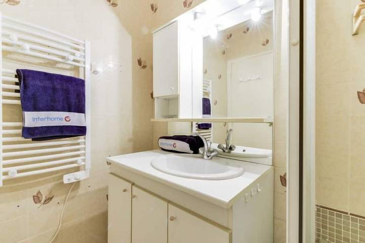 Gîte pour 2 personnes, avec balcon/terrasse et terrasse dans Plage Des Tamaris Cavalaire Sur Mer - 2