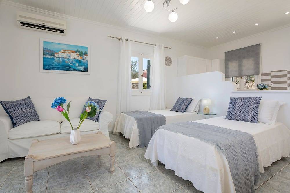 Cottage de charme avec piscine privée et vue magnifique sur la mer! in Agios Nikolaos (Zakynthos), Zante