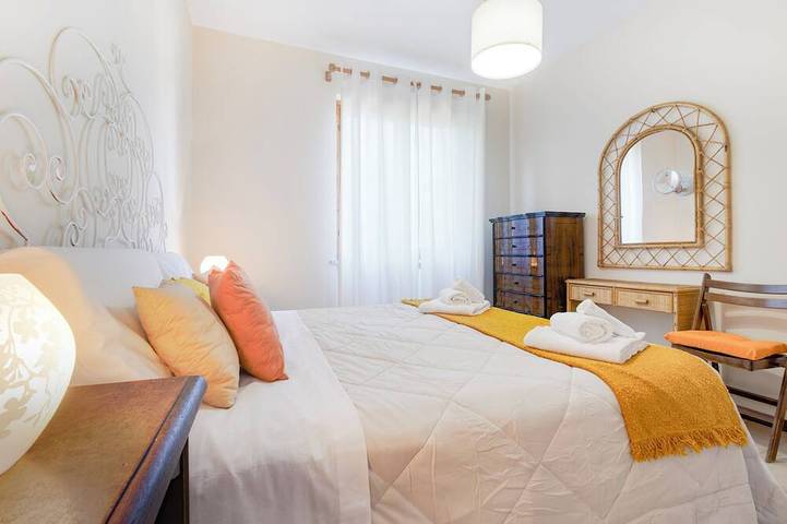 Appartement entier, 300 meters from the sea, detached apartment, fenced-in garden, pets allowed in Marina di Massa, Massa (Italie)