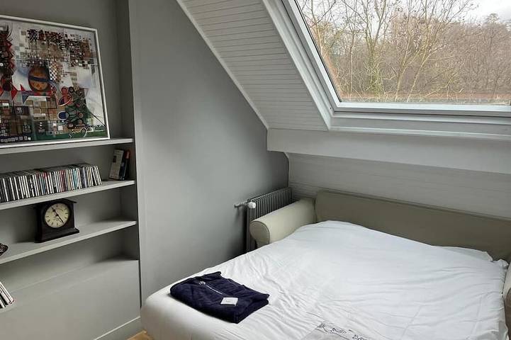 Location de vacances pour 8 personnes, avec jardin et terrasse, animaux acceptés à La Celle-Saint-Cloud - 4