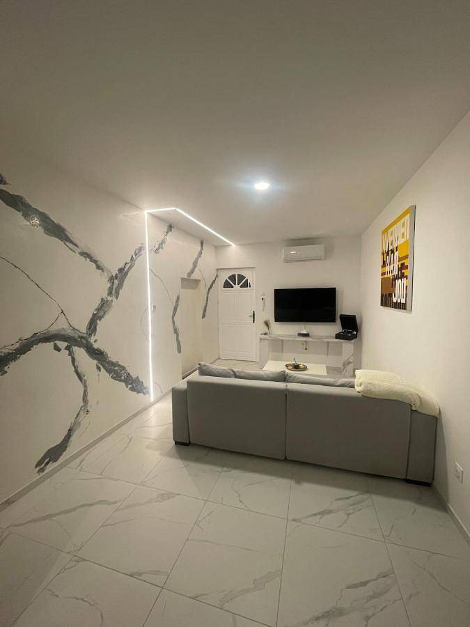 Gîte pour 4 personnes, avec balcon et vue, animaux acceptés à Saint-Étienne-de-Saint-Geoirs