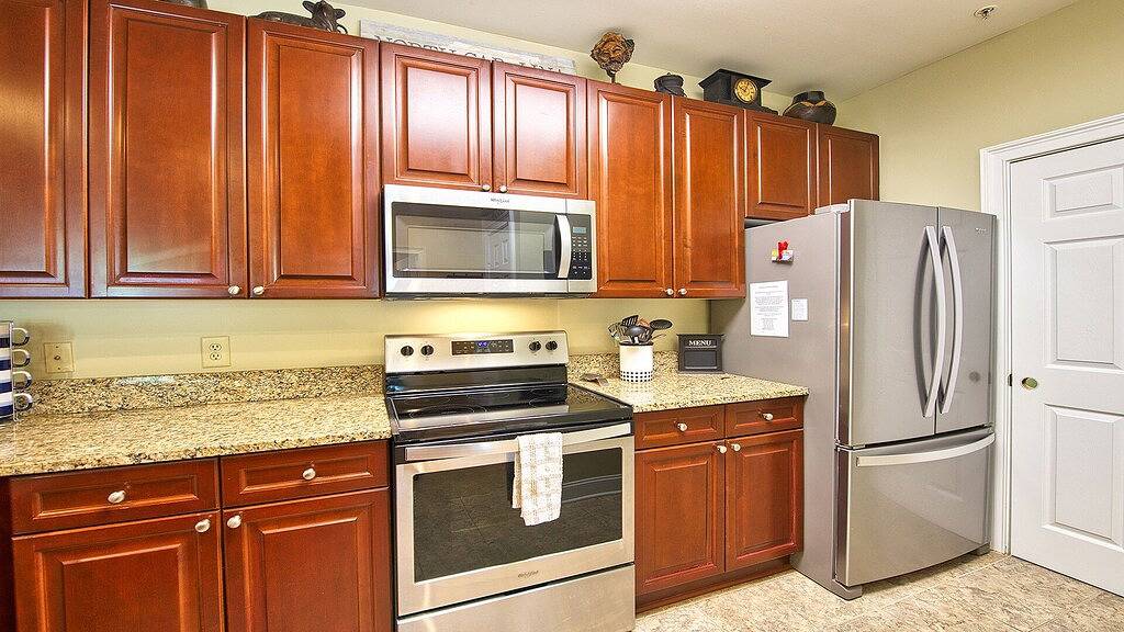 Ganze Wohnung, Mountain View and 8th green! 70\" Tv, gas fireplace, Fast Wifi,Amenities included in Blue Ridge Parkway, Maggie Valley