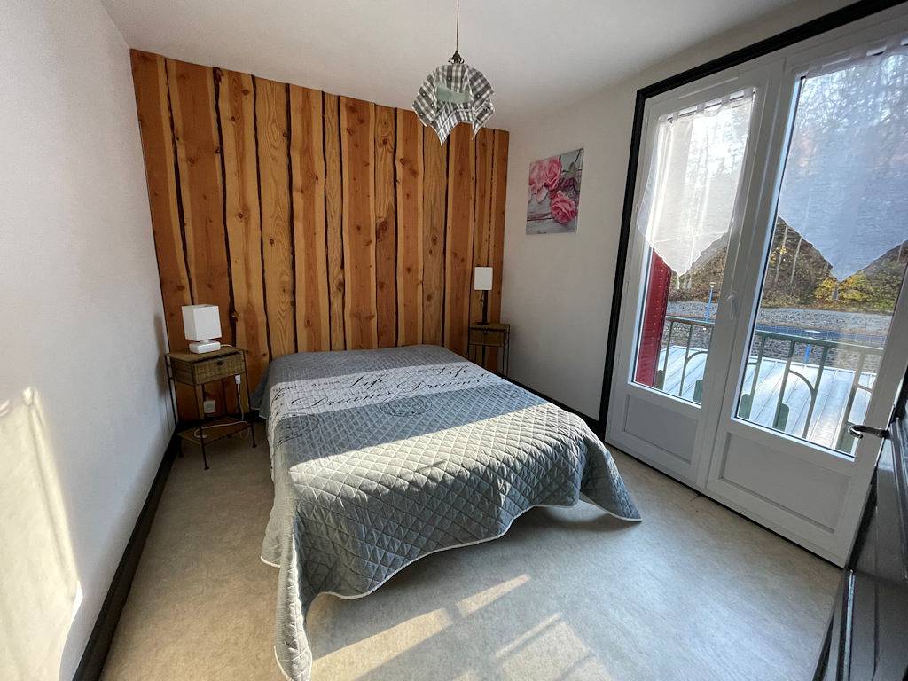 Appartement entier, Appartement 54 m², 2 chambres, stationnement facile in La Bourboule, Parc naturel régional des Volcans d'Auvergne