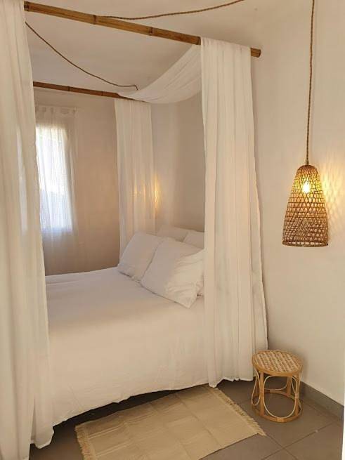 Appartement entier, Two-Bedroom Apartment in Solliès-Toucas, Côte méditerranéenne (France)