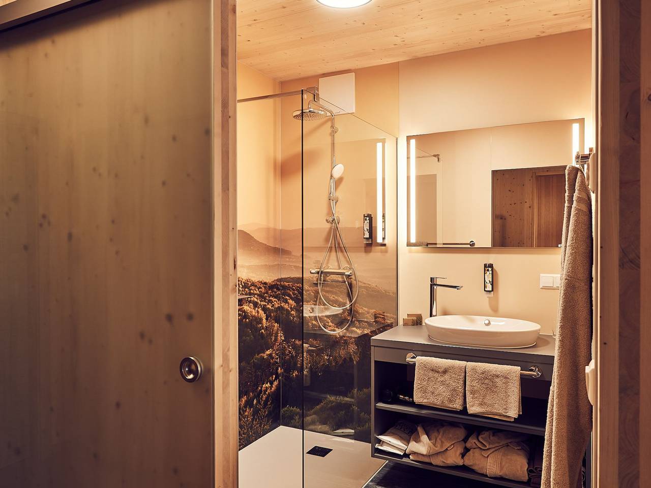 Ganzes Studio, Kittenberger Chalets am Gartensee - Chalet Studio in Langenlois, Kamptal