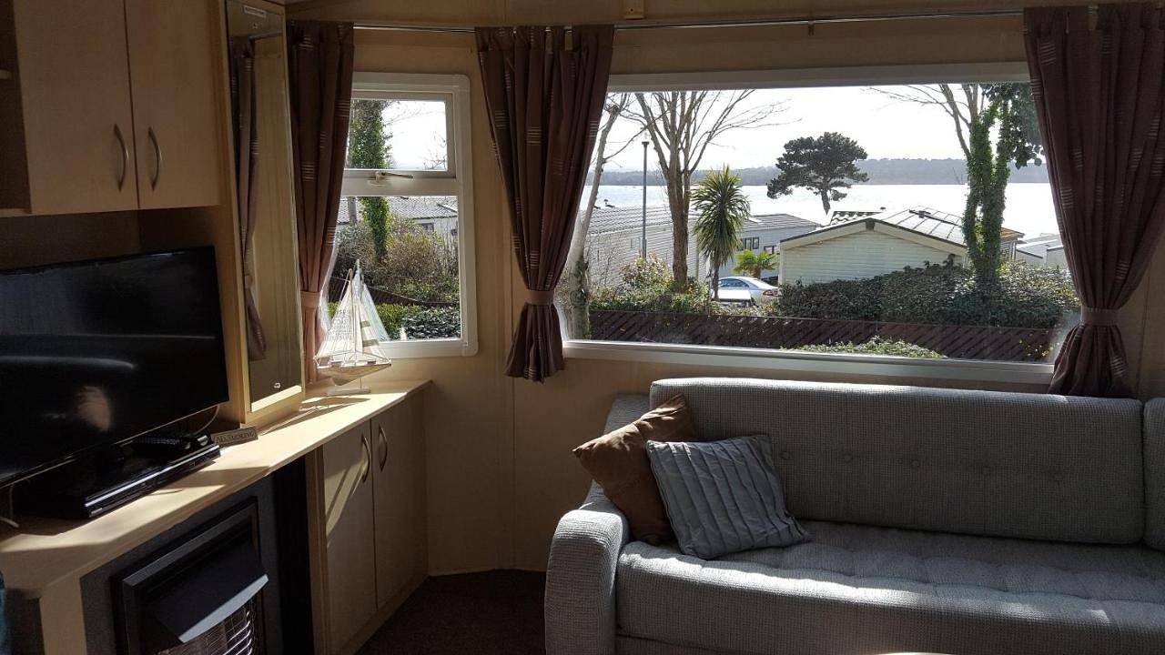 Pine Ridge 59 Rockley Park Poole with sea view sleeps six in Poole, Poole Harbour