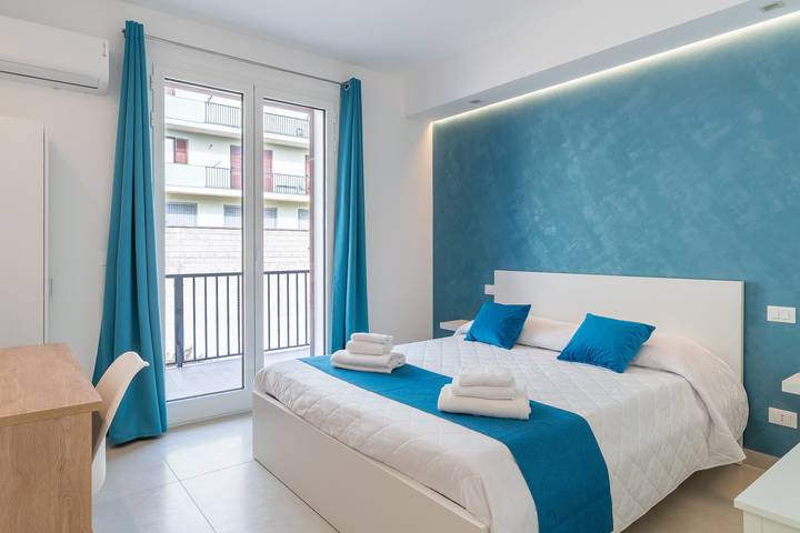 Chambre d’hôte pour 4 personnes, avec balcon et jardin en Sicile