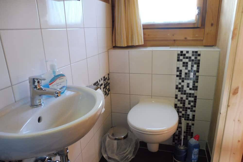 Vacances en gîte traditionnel avec flair - une nouvelle salle d'eau, plage à environ 1 km in Westeraccumersiel, Dornum