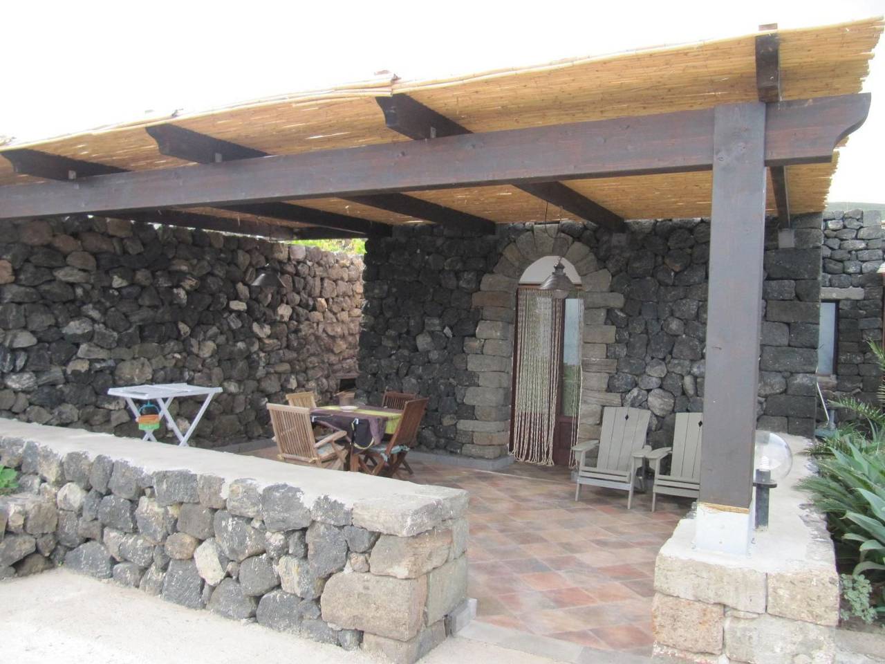 Appartamento intero, Dammuso mit Terrasse und Meerblick in Isola di Pantelleria (Italia), Provincia di Trapani